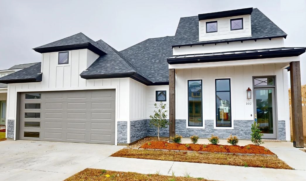 102 Travellers Palm Way