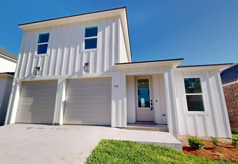 114 Chimney Rock Blvd.