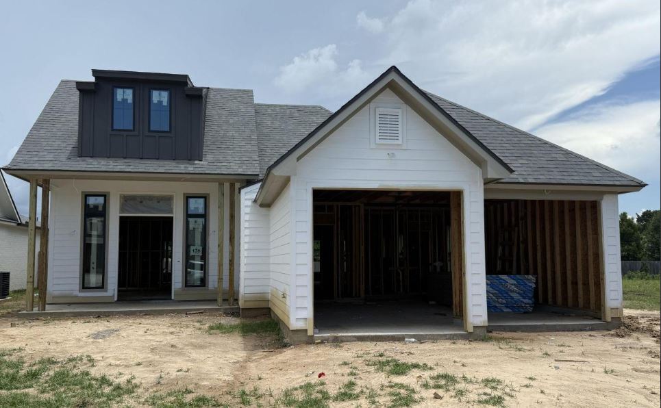 139 Lakes Edge Drive
